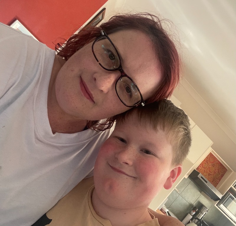 James with mum Toni pic 2 
