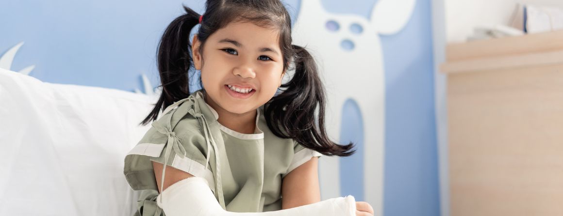 A child with a broken arm