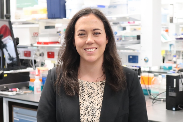 Dr Holly Voges