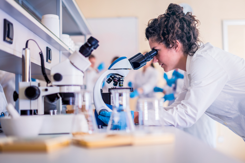 Research with a microscope