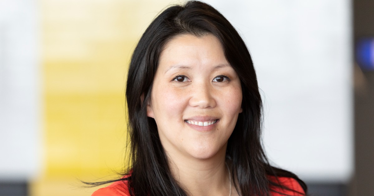 Associate Professor Amanda Gwee