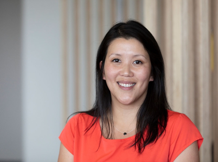 Associate Professor Amanda Gwee