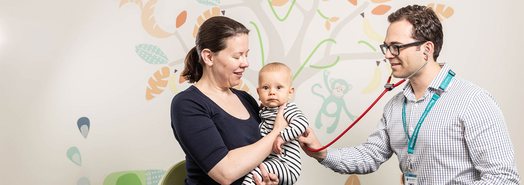 Jono Kaufman with patient and mother