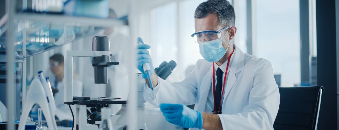 researchers in lab