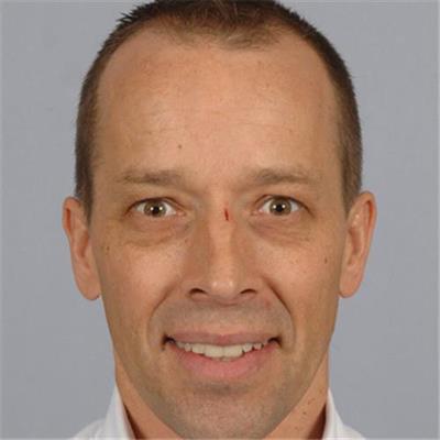 Dr Chris Barnes
