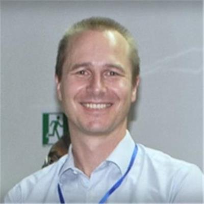 Dr Grant Mackenzie