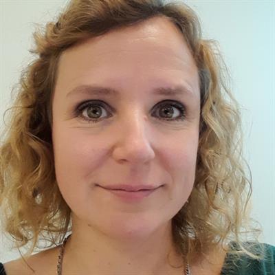 Dr Jana Hagen