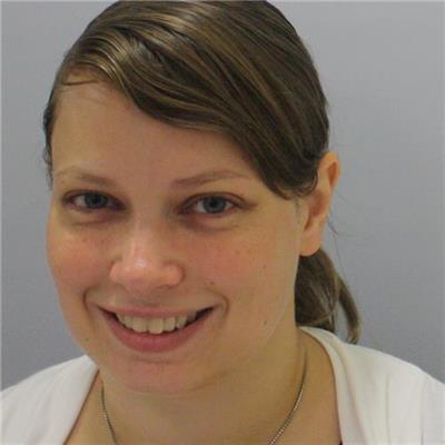 Dr Kelly Kenna