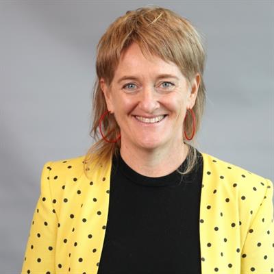 Dr Leanne Rees