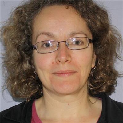 Dr Lisa Gold