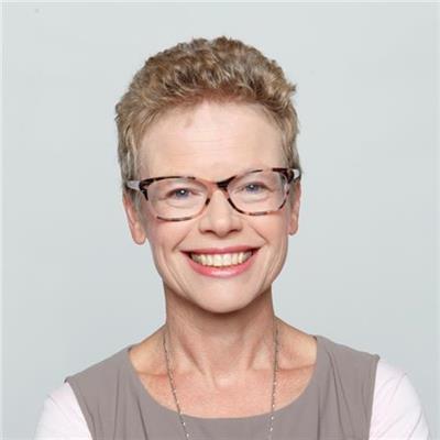 photo of Prof Melissa Wake