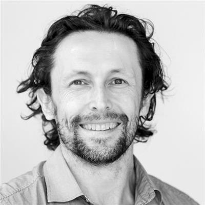 Prof Stuart Kinner