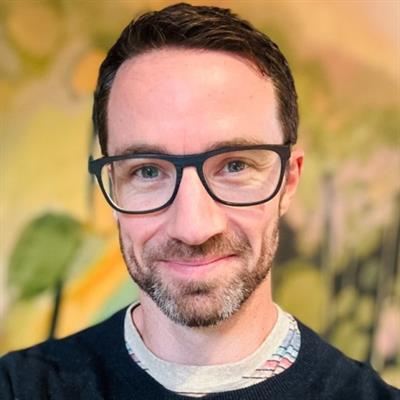 photo of Dr Tom Forbes