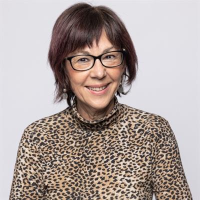 Prof Vicki Anderson