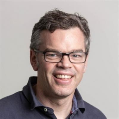 photo of A/Prof Warwick Teague