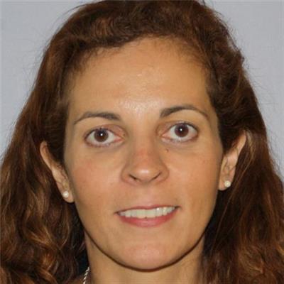 Dr Zeffie Poulakis