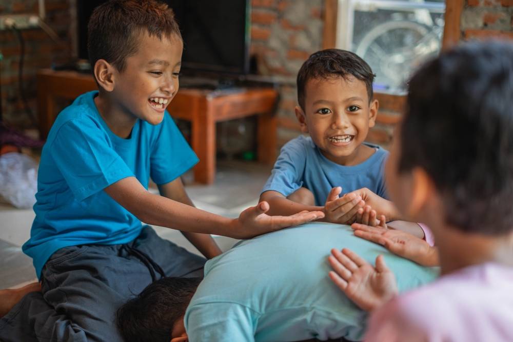 children playing game